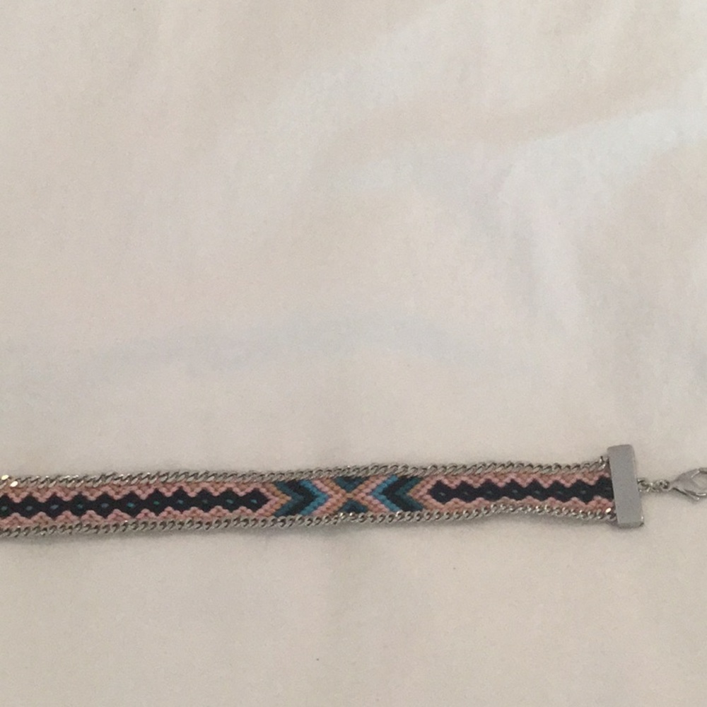 Woven and metal choker necklace. - Picture 3 of 4